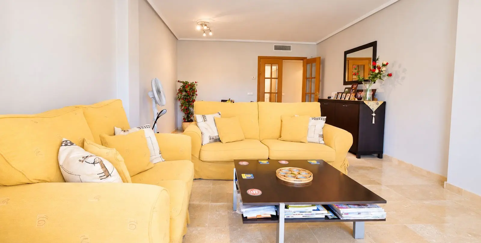 Sale of middle floor apartment in Cabopino 14