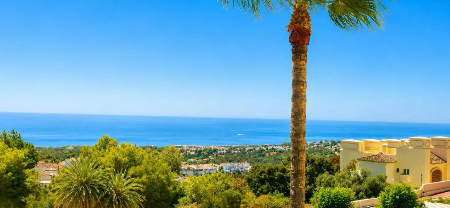 Sale of penthouse in Calahonda 0