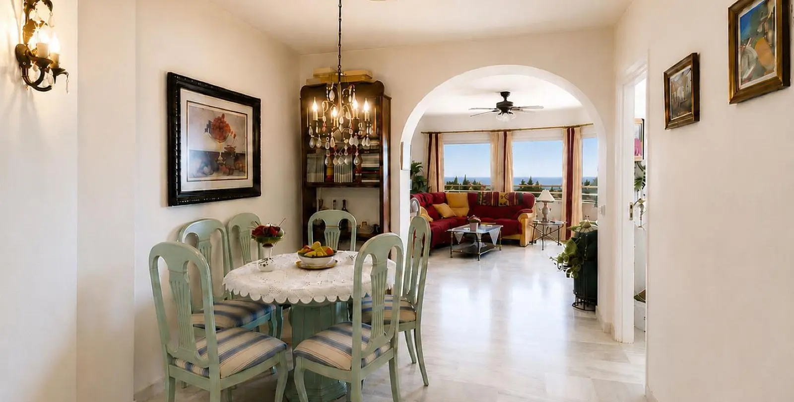 Sale of penthouse in Calahonda 3