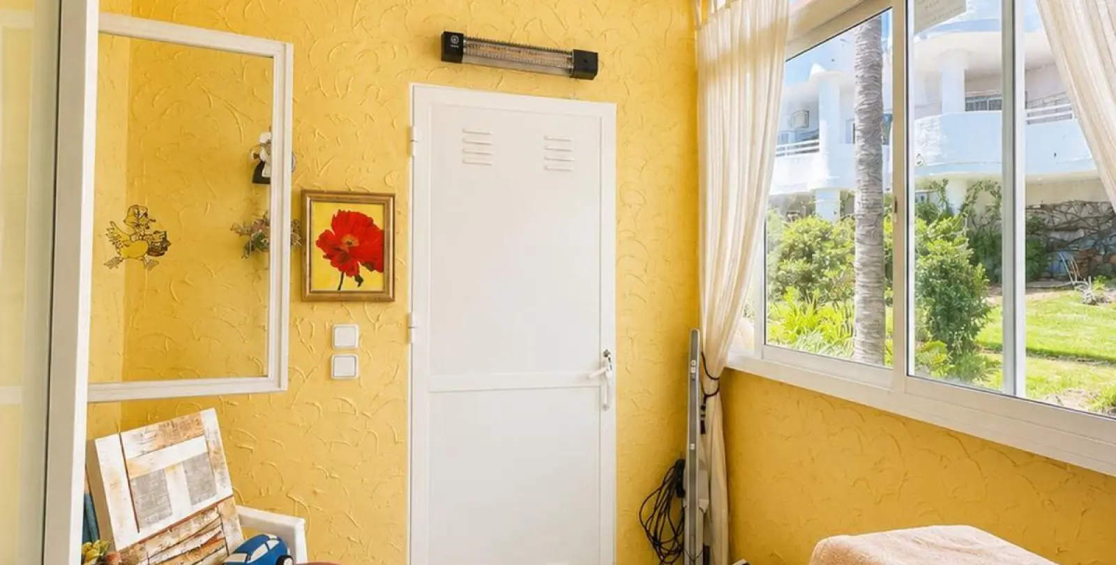 Sale of penthouse in Calahonda 8
