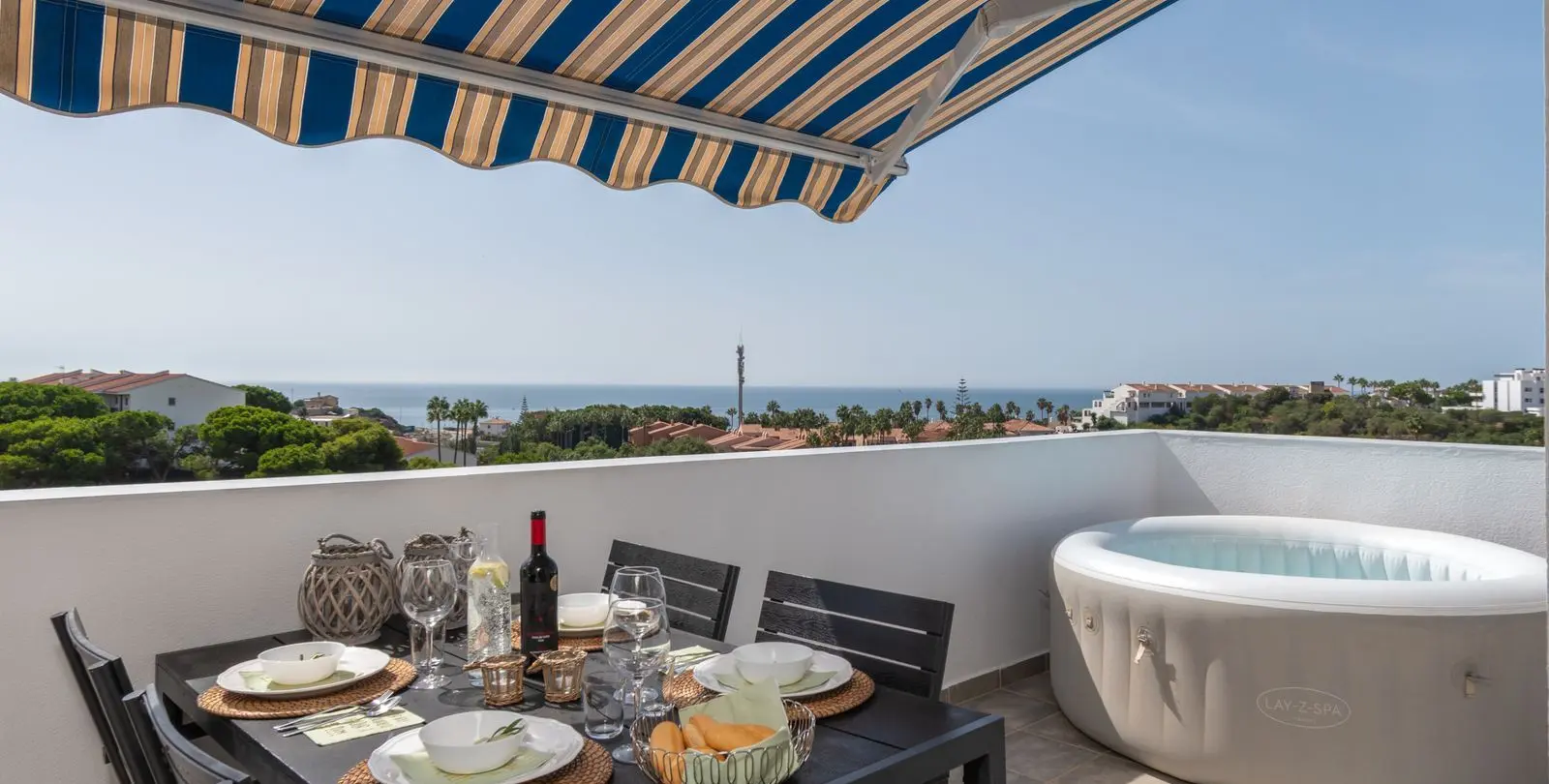 Sale of penthouse in El Faro 1