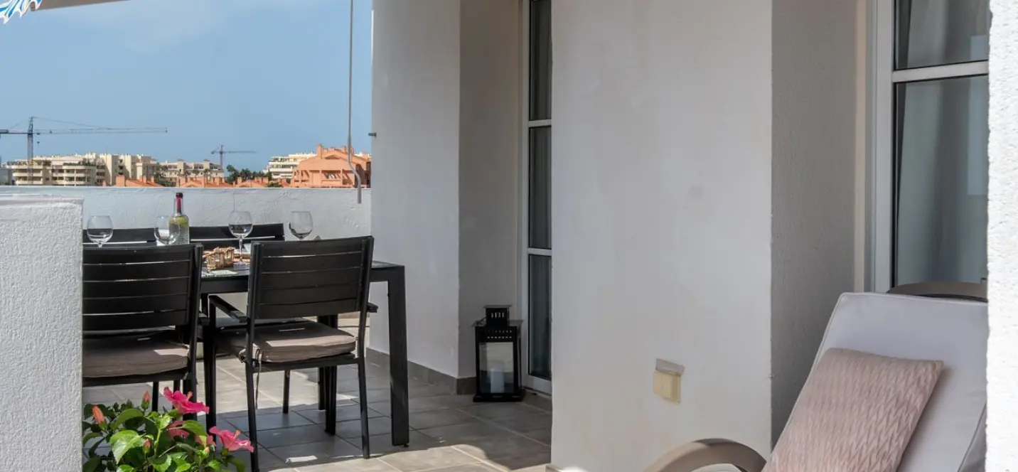 Sale of penthouse in El Faro 1