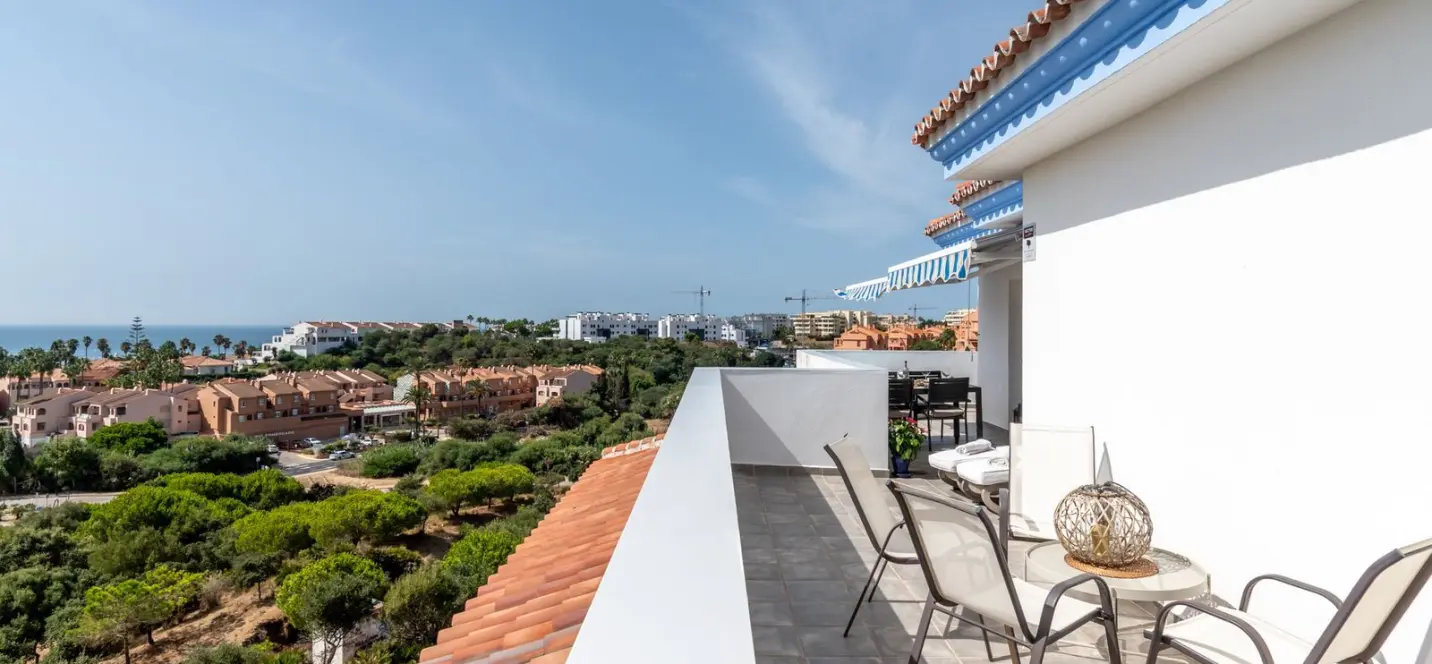 Sale of penthouse in El Faro 2