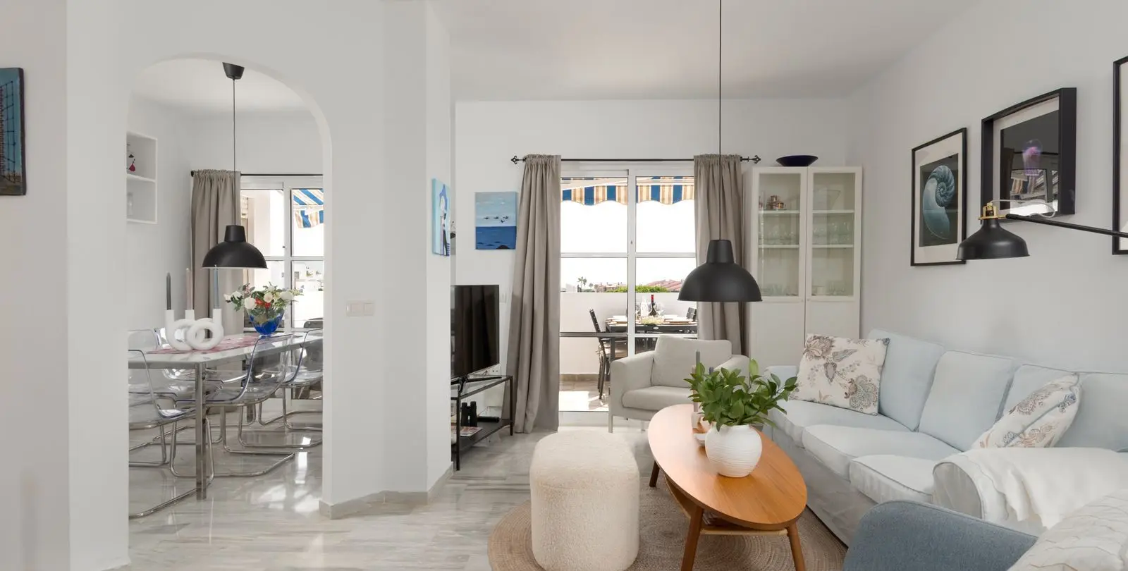 Sale of penthouse in El Faro 11