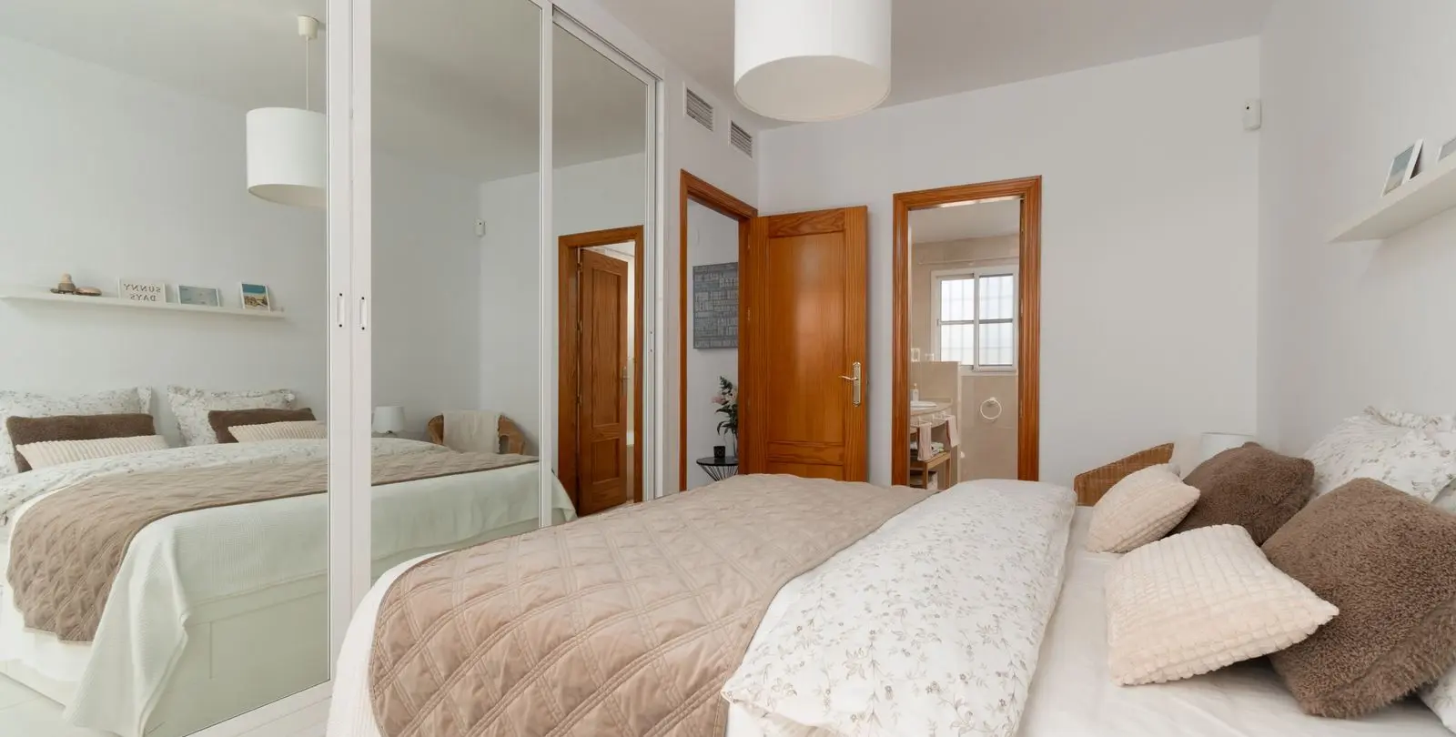 Sale of penthouse in El Faro 15