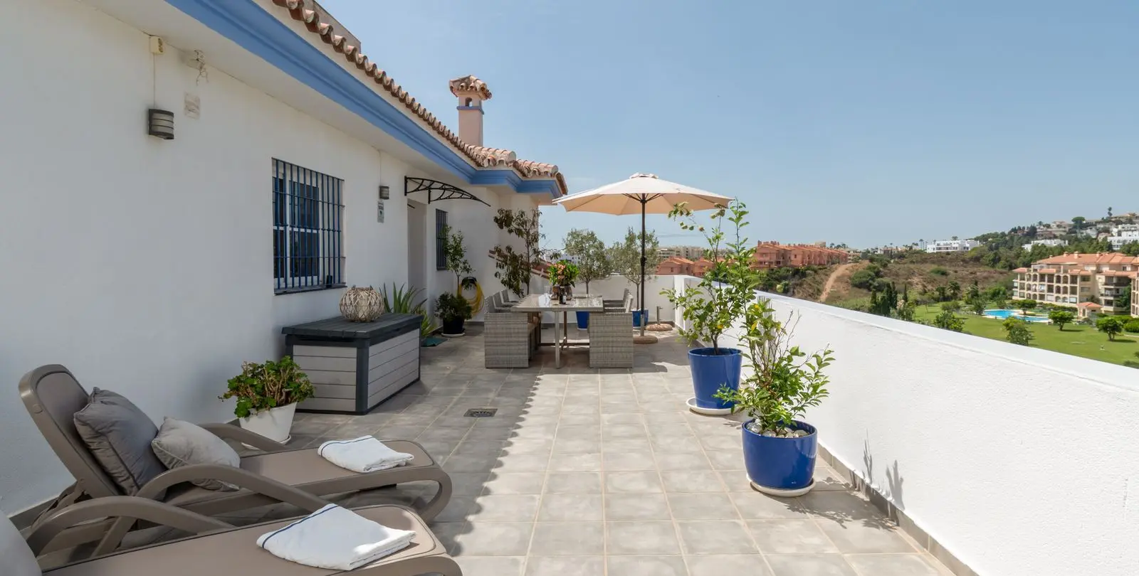 Sale of penthouse in El Faro 22