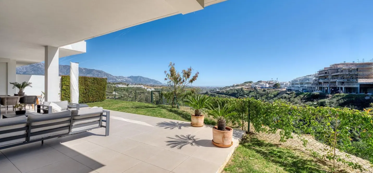 Sale of ground floor apartment in La Cala de Mijas 1