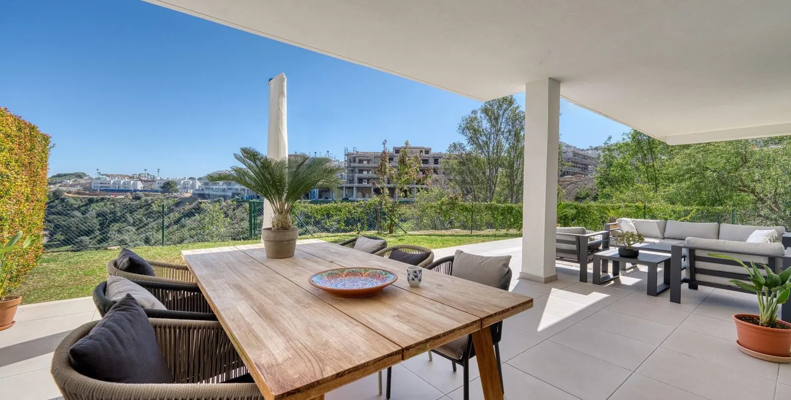 Sale of ground floor apartment in La Cala de Mijas 3