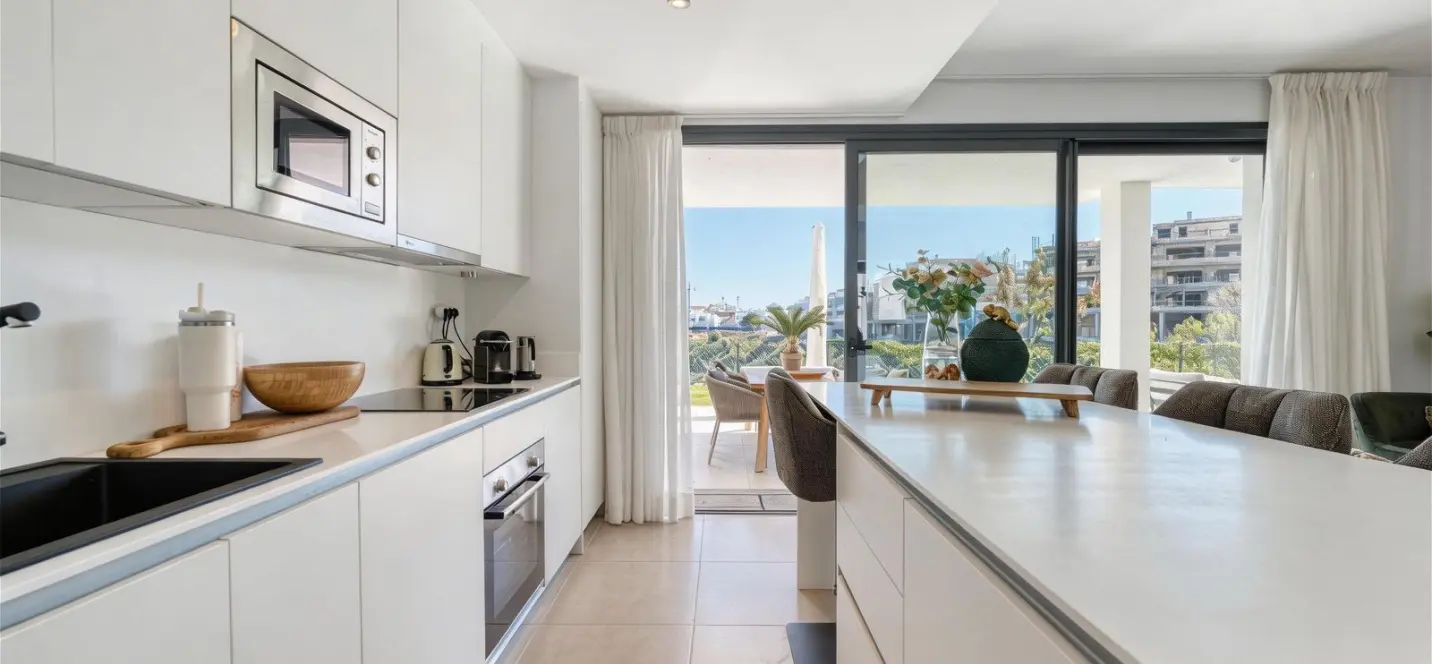Sale of ground floor apartment in La Cala de Mijas 3