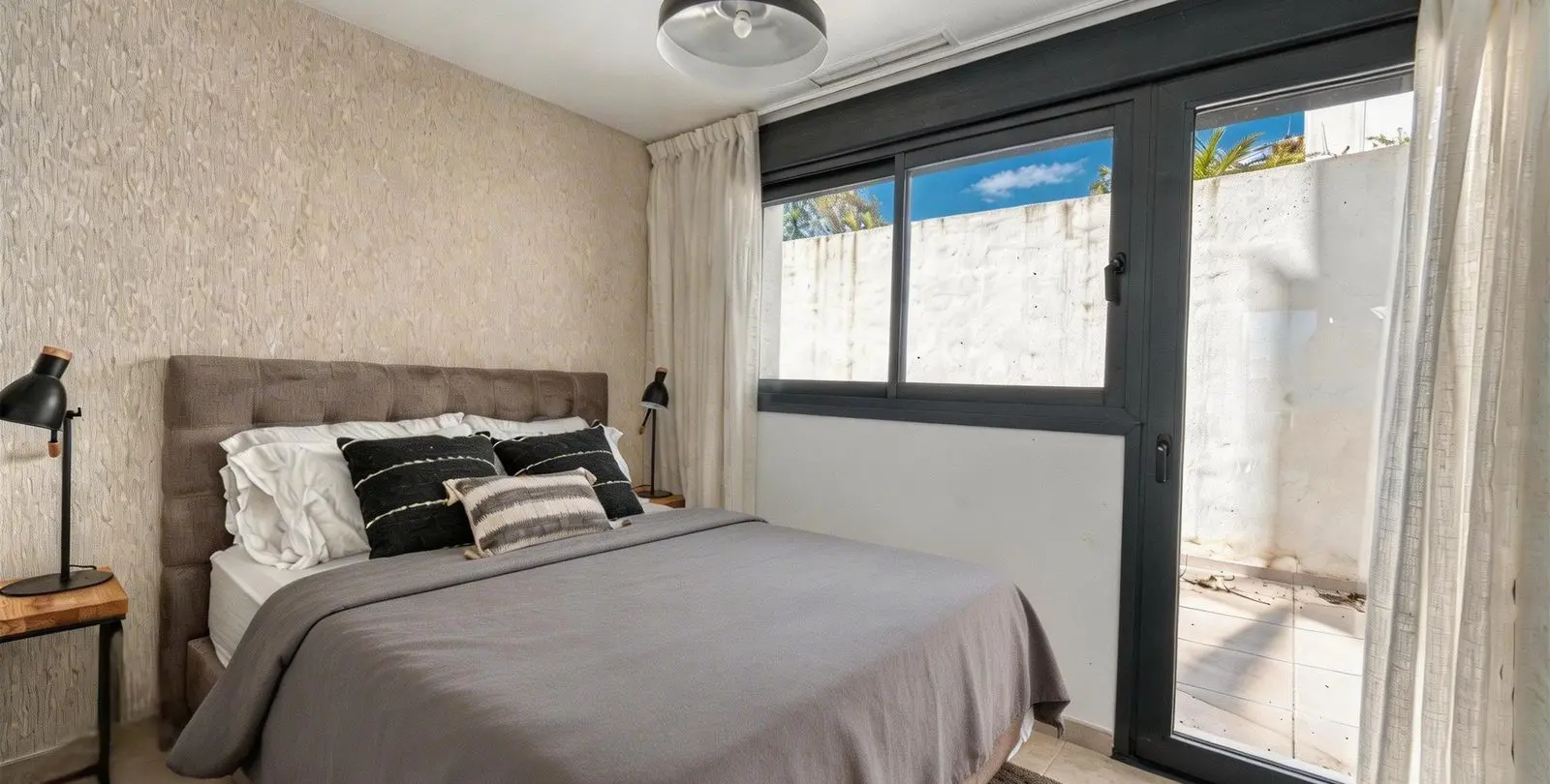 Sale of ground floor apartment in La Cala de Mijas 16