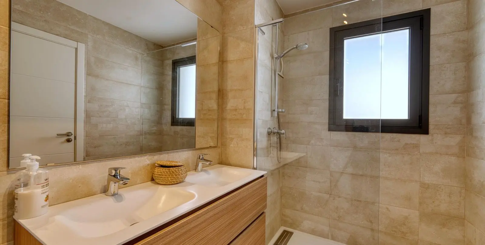 Sale of ground floor apartment in La Cala de Mijas 17
