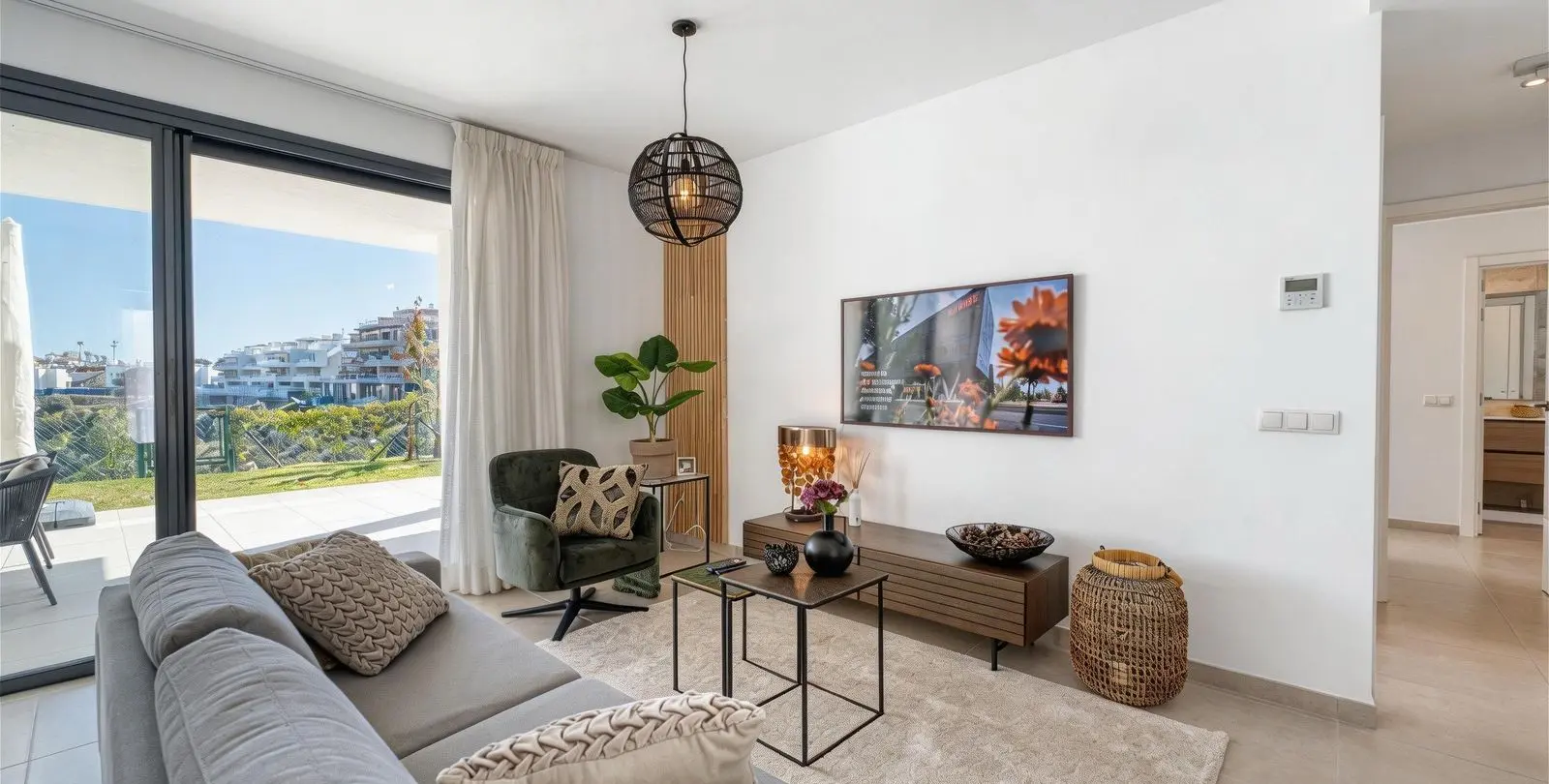 Sale of ground floor apartment in La Cala de Mijas 19