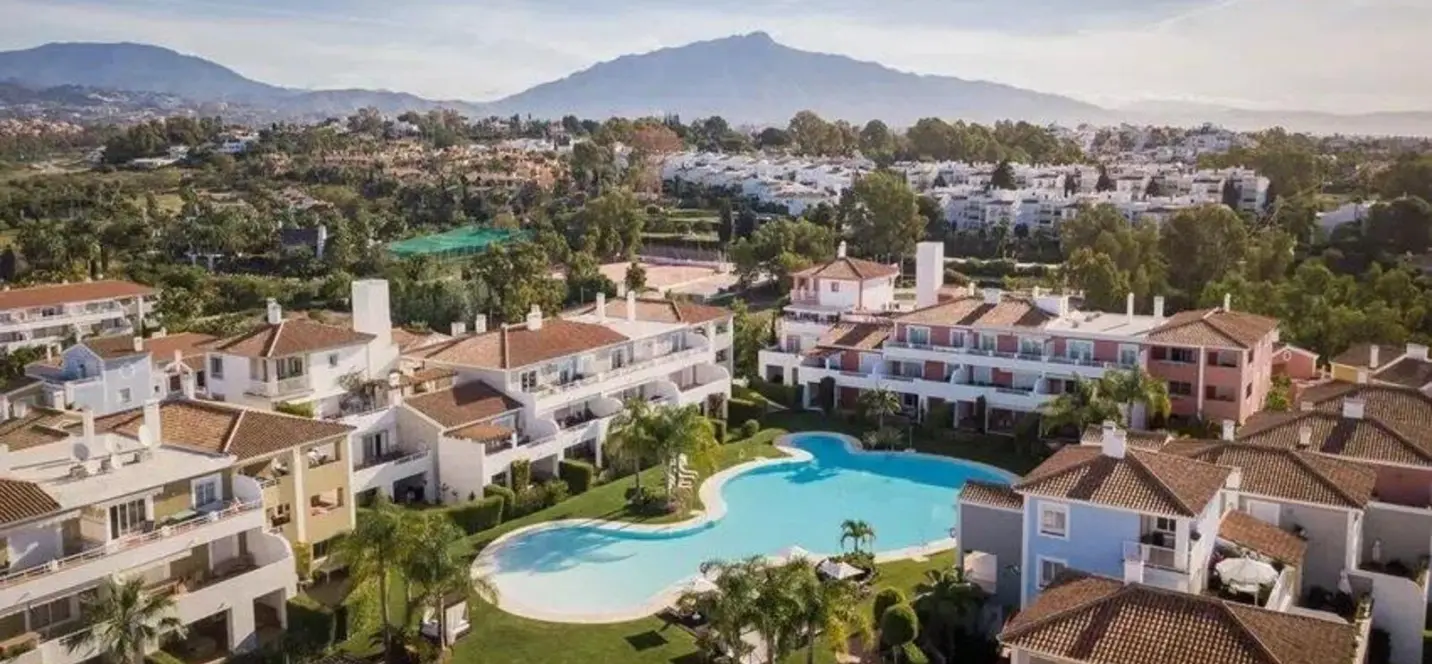 Venta de ático dúplex en El Paraiso 0