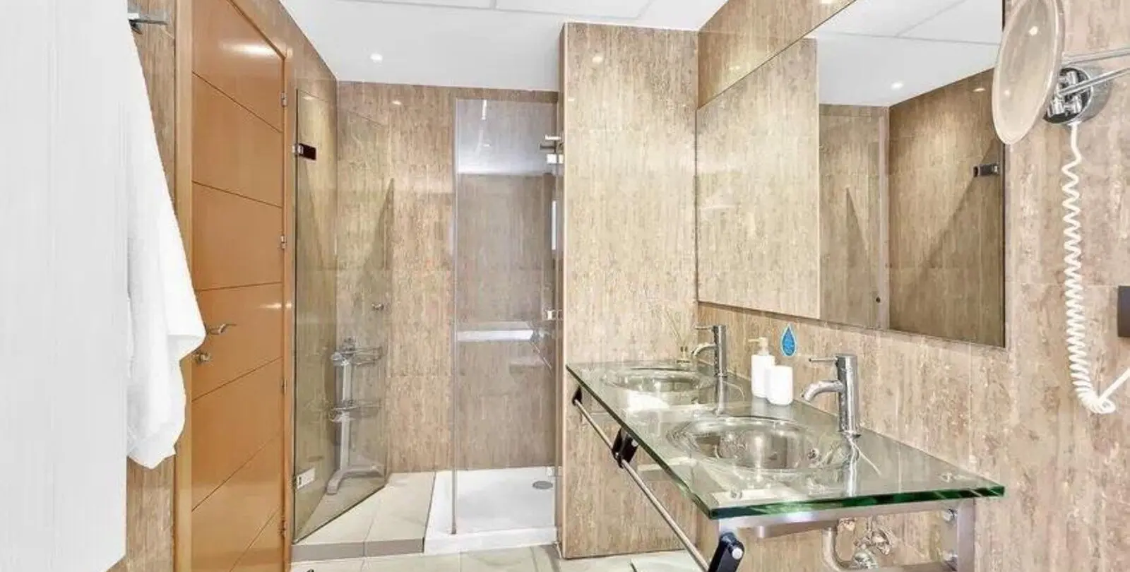 Venta de ático dúplex en El Paraiso 21