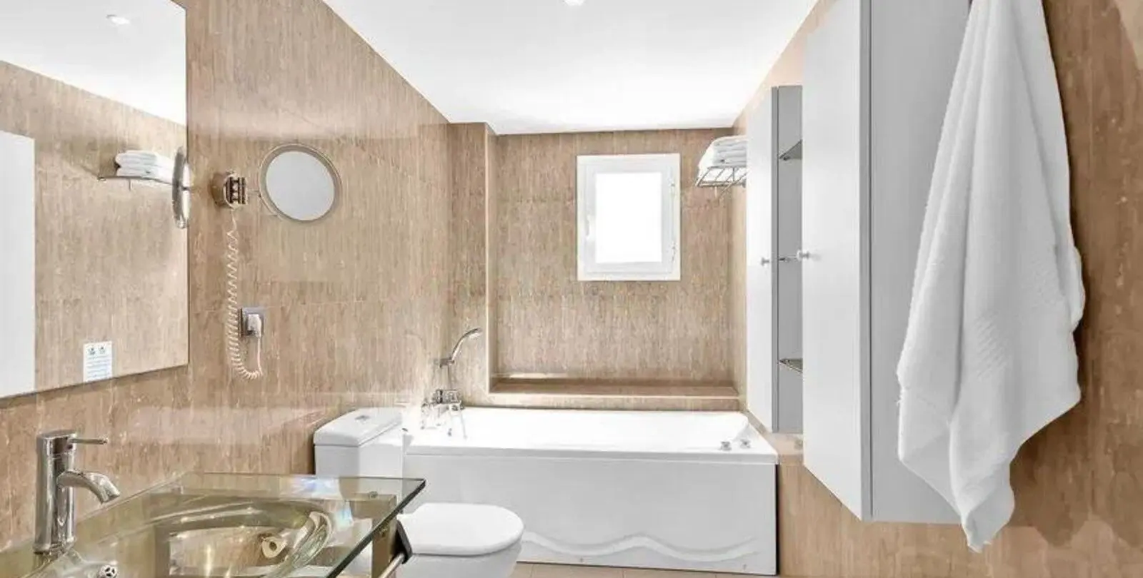 Venta de ático dúplex en El Paraiso 22