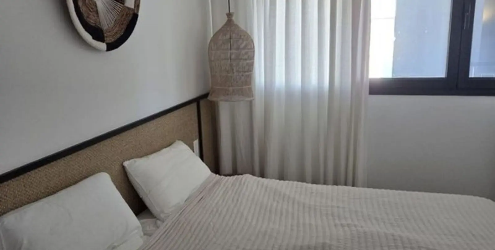 Sale of middle floor apartment in Estepona 15