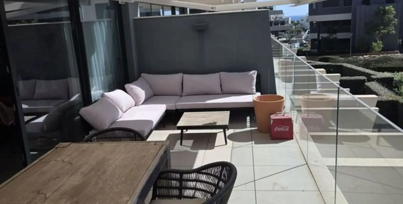 Sale of middle floor apartment in Estepona 16