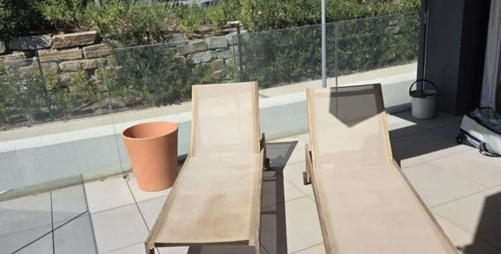 Sale of middle floor apartment in Estepona 21