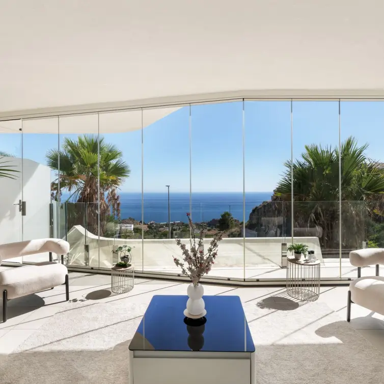 Продажа апартаментов на среднем этаже в Benalmadena