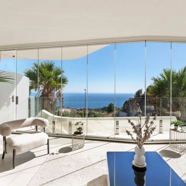 Продажа апартаментов на среднем этаже в Benalmadena