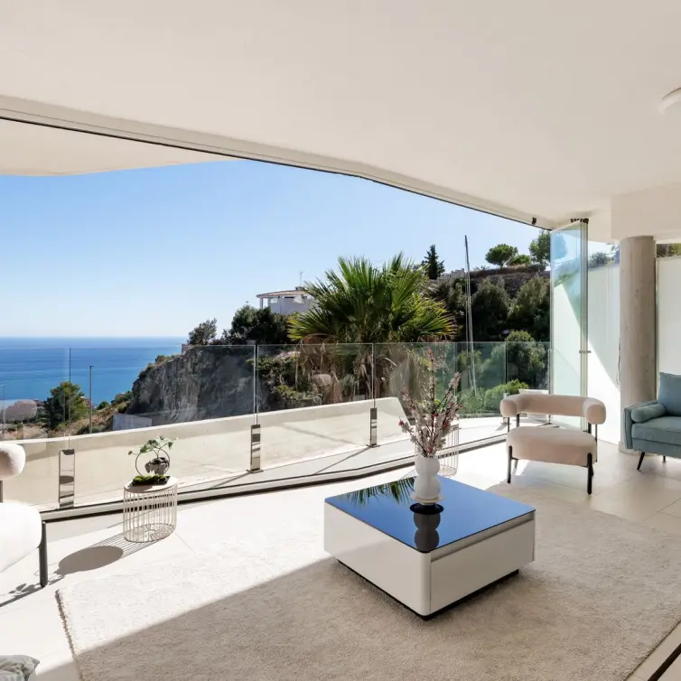 Продажа апартаментов на среднем этаже в Benalmadena