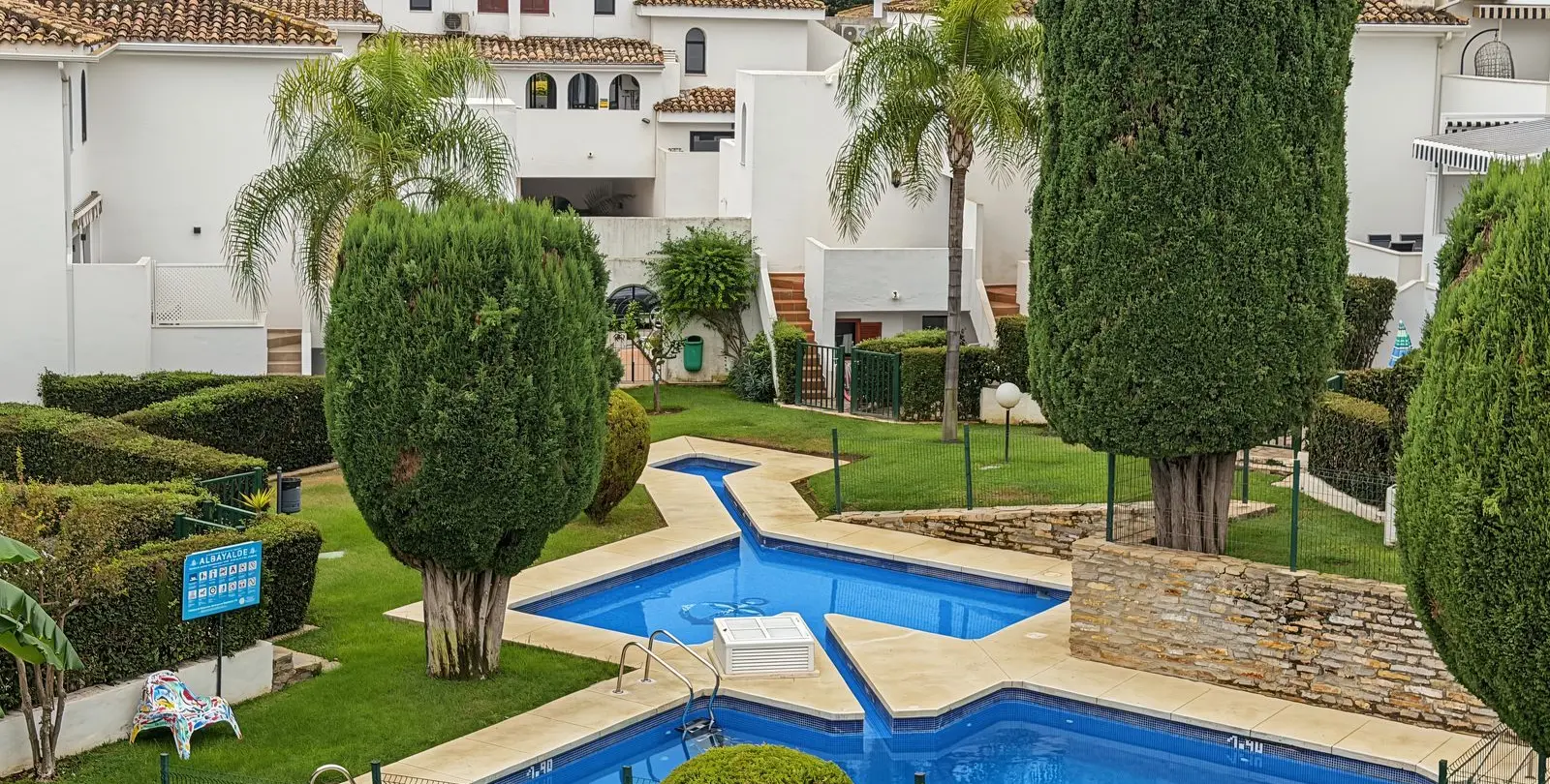 Sale of townhouse in Cancelada 1