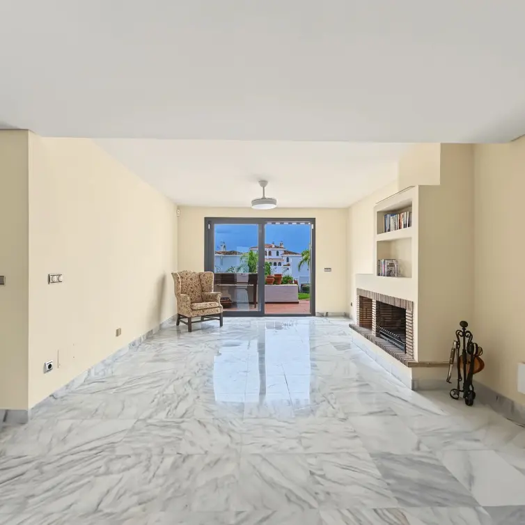 Sale of townhouse in Cancelada