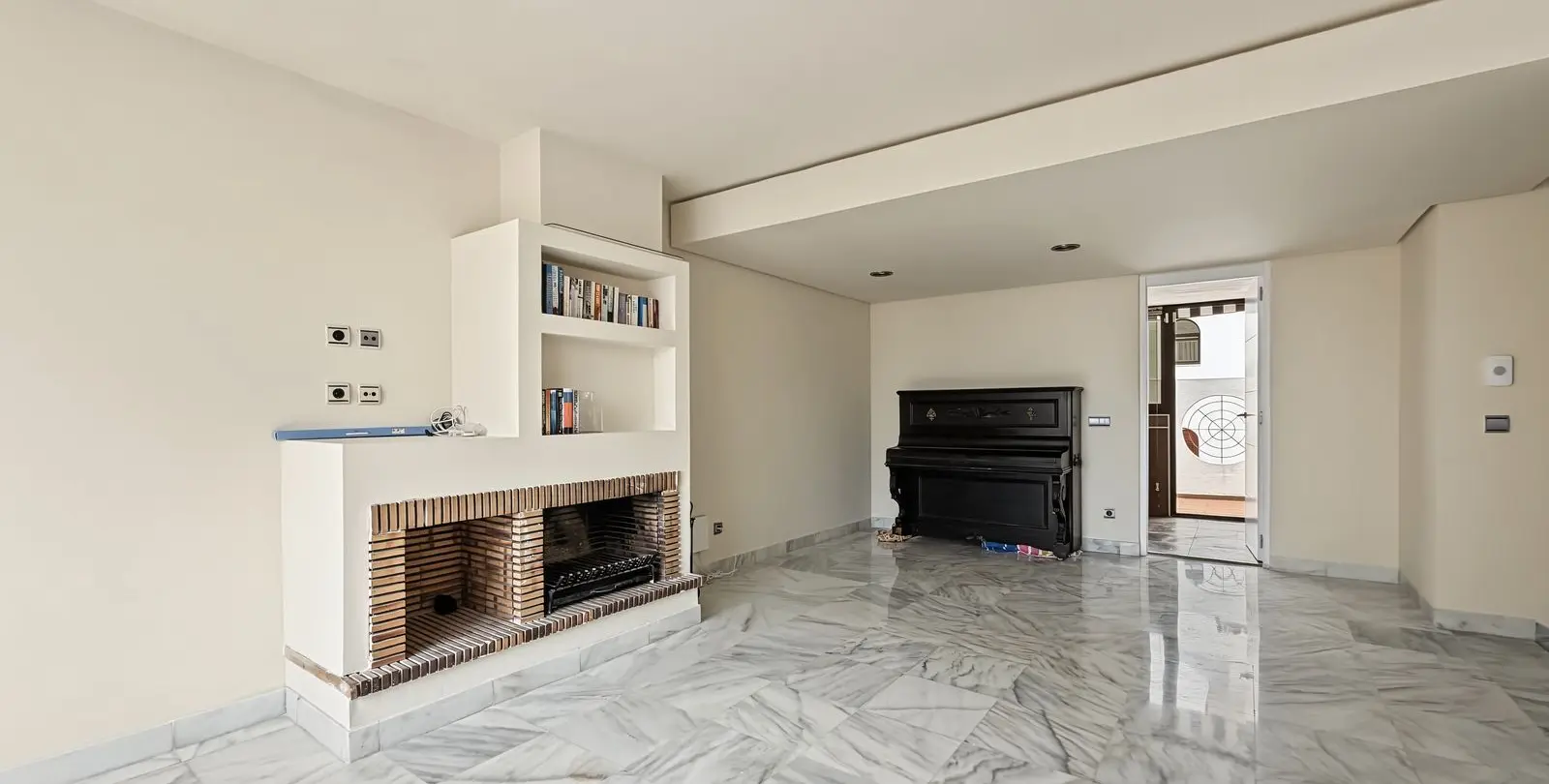 Sale of townhouse in Cancelada 6