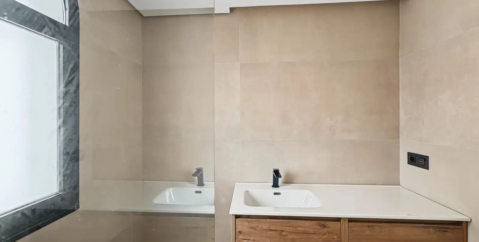 Sale of townhouse in Cancelada 25