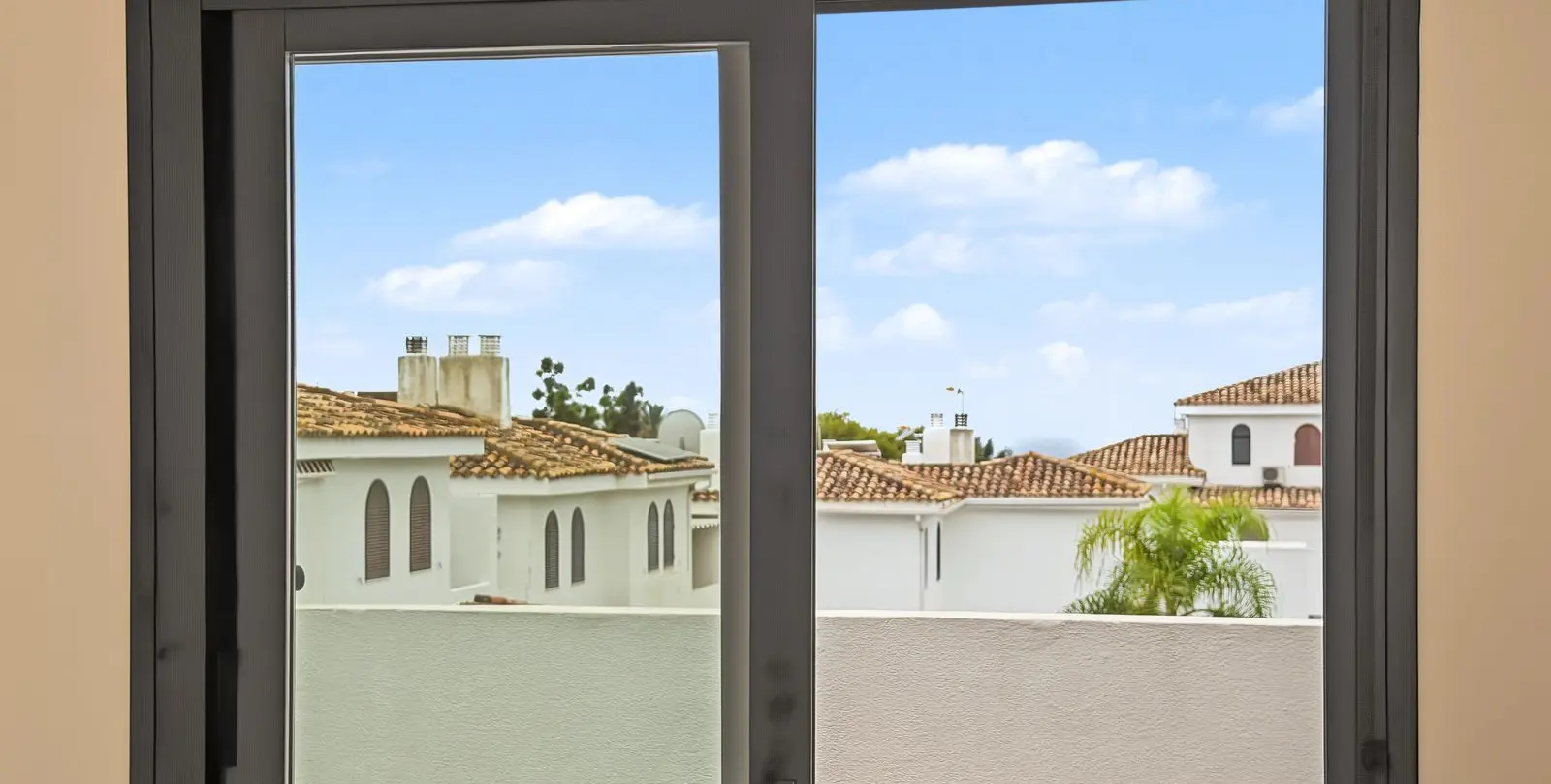 Sale of townhouse in Cancelada 26
