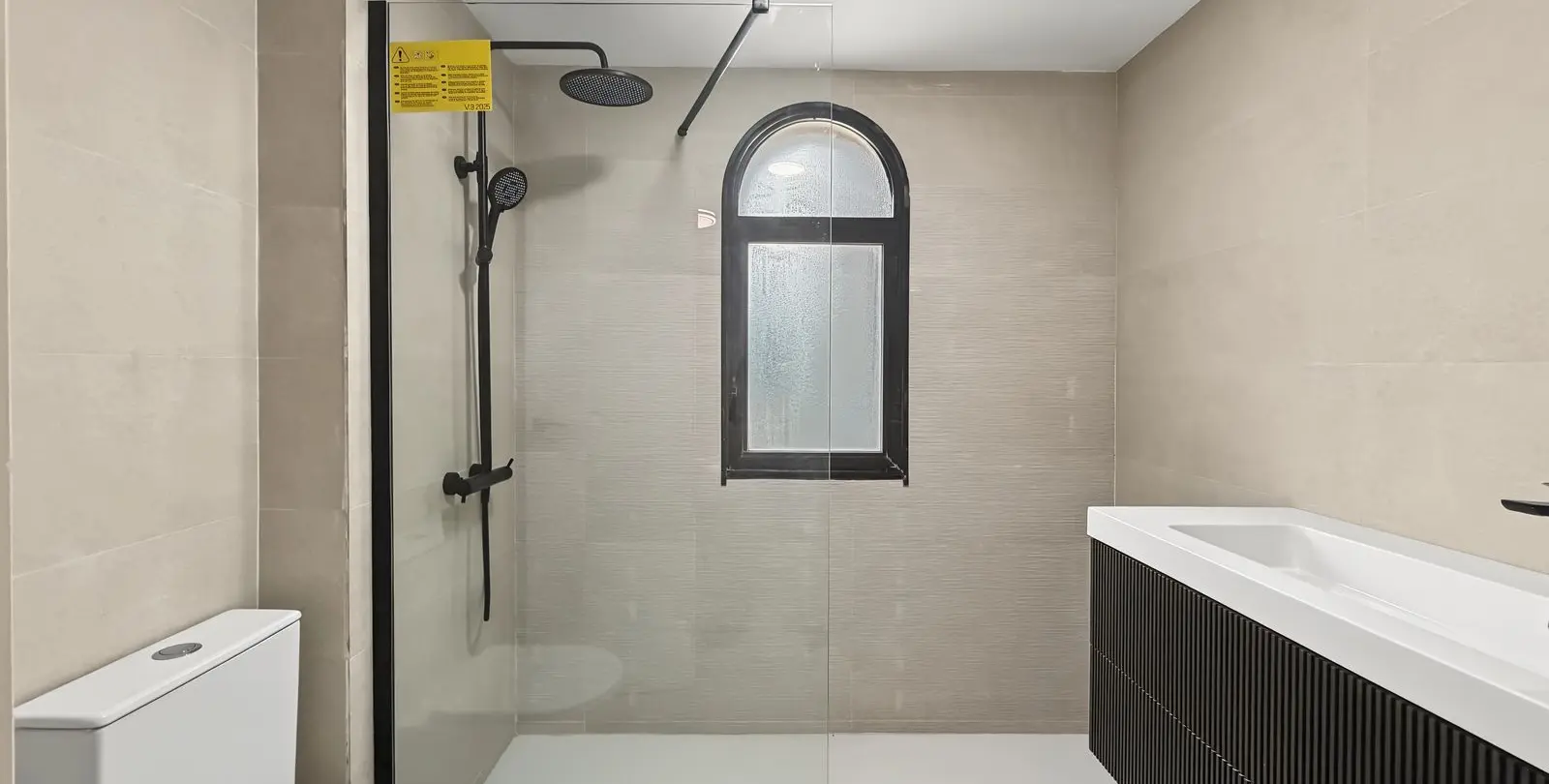 Sale of townhouse in Cancelada 32