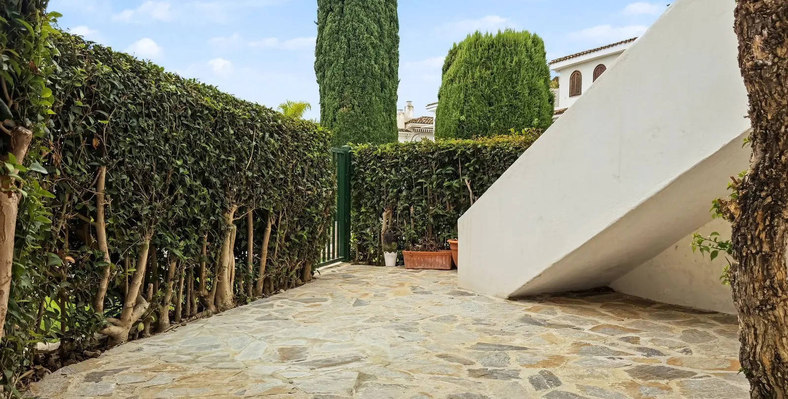 Sale of townhouse in Cancelada 36