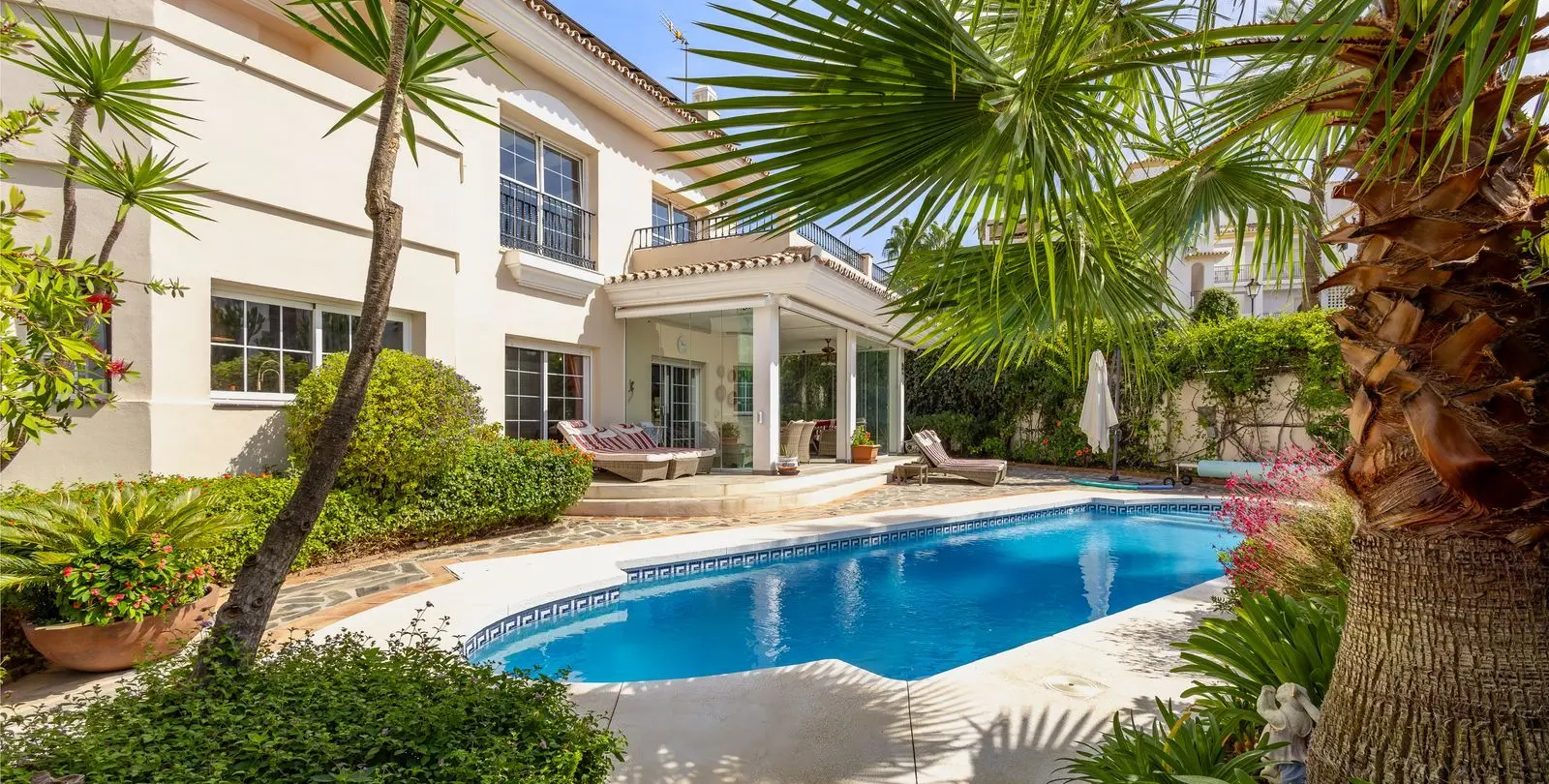 Sale of detached villa in Alhaurin Golf 1