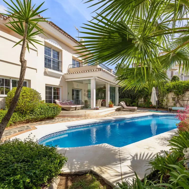 Sale of detached villa in Alhaurin Golf