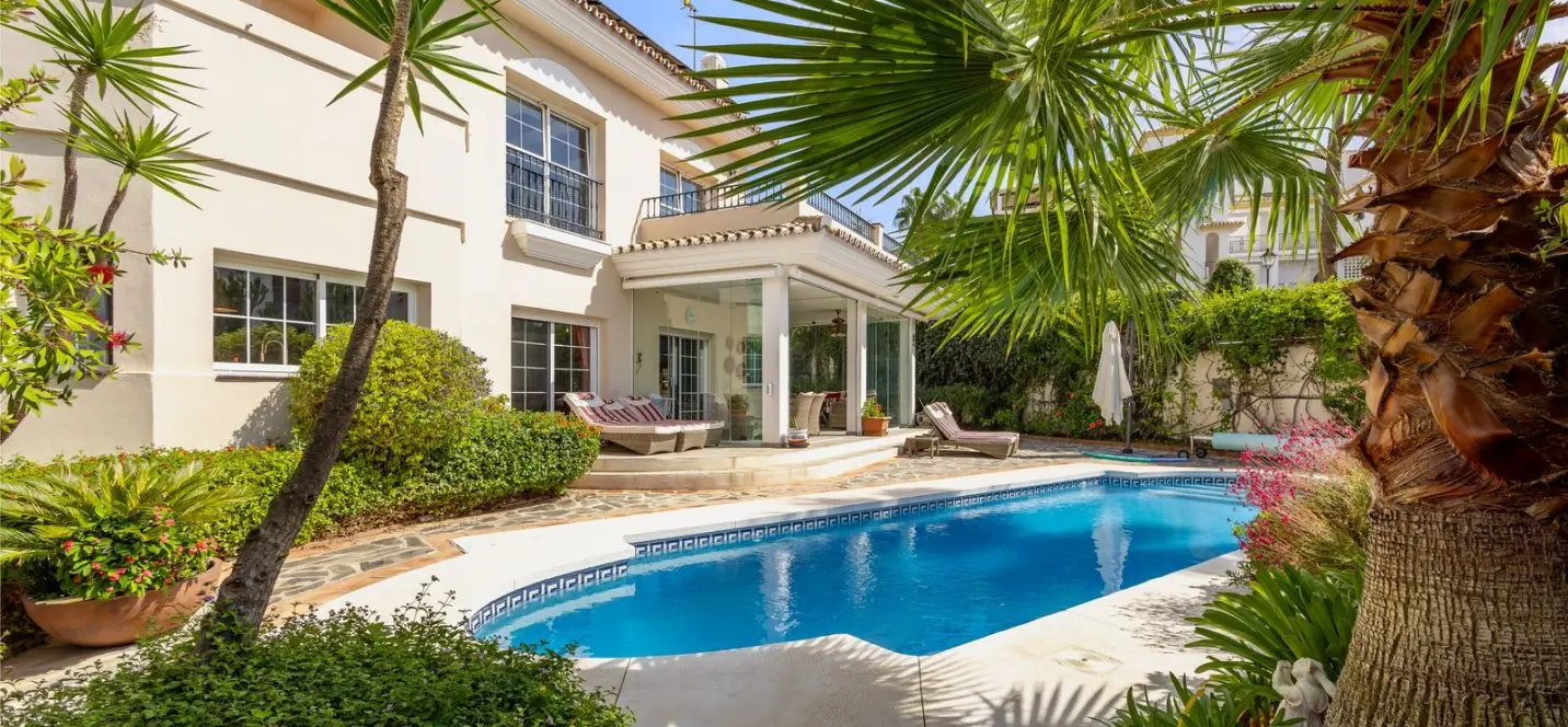 Sale of detached villa in Alhaurin Golf 0