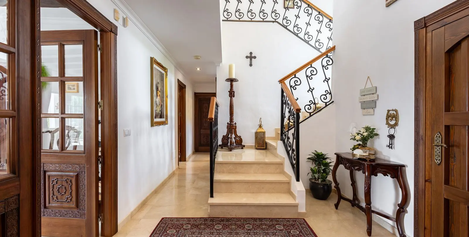 Sale of detached villa in Alhaurin Golf 4