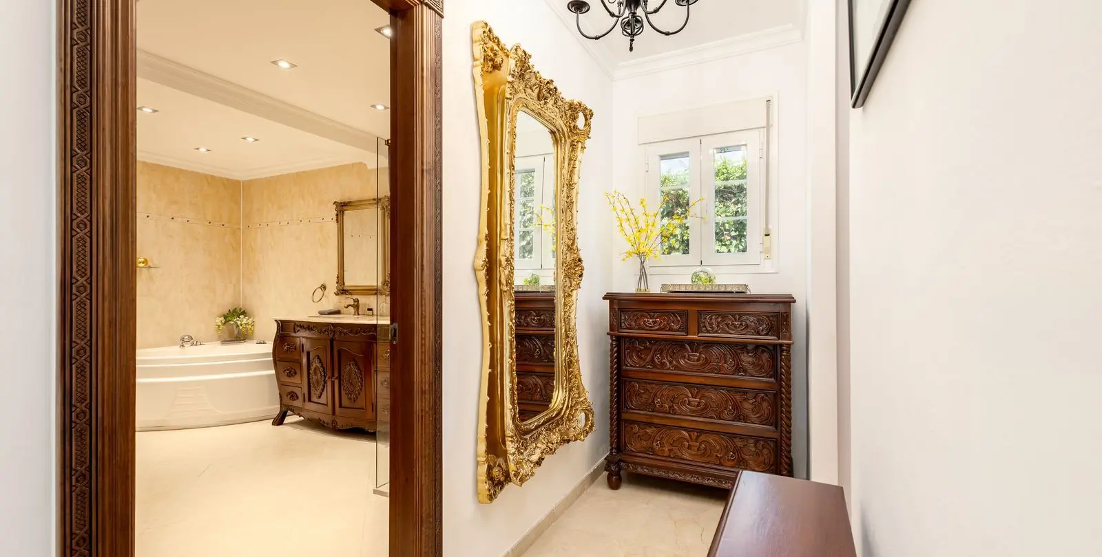 Sale of detached villa in Alhaurin Golf 17