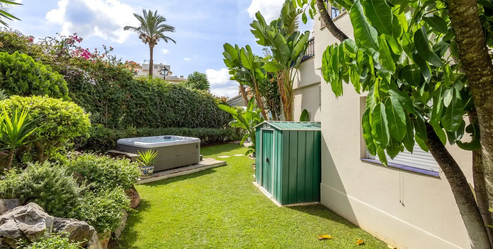 Sale of detached villa in Alhaurin Golf 44