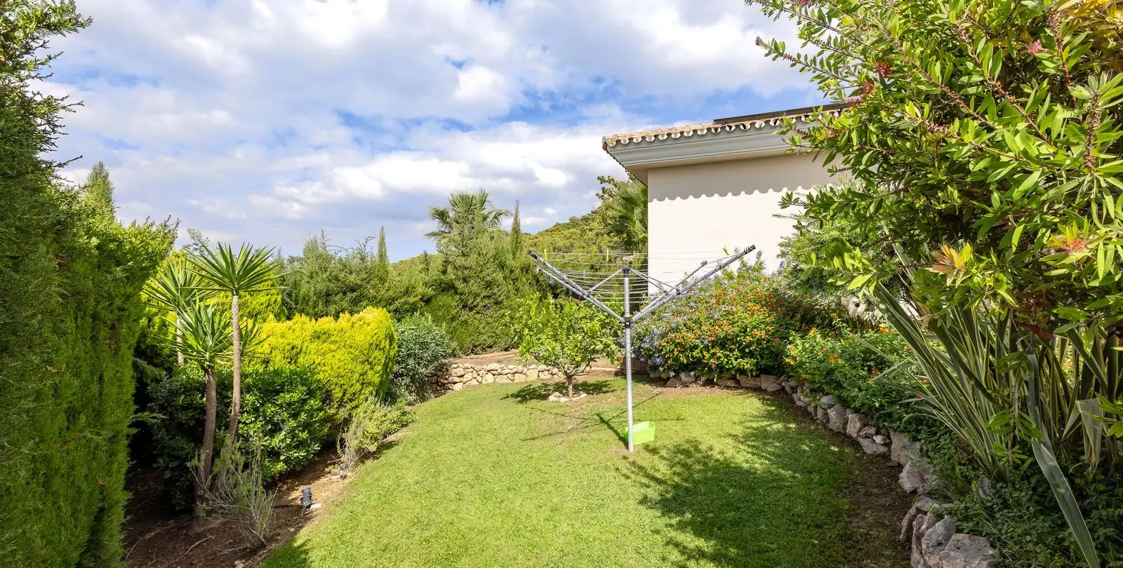 Sale of detached villa in Alhaurin Golf 47