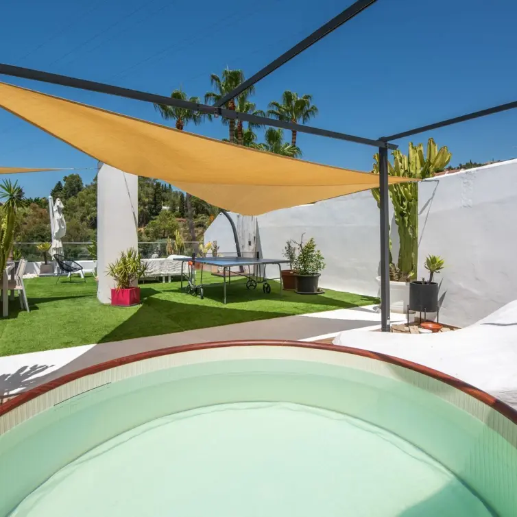 Sale of penthouse in Benahavís