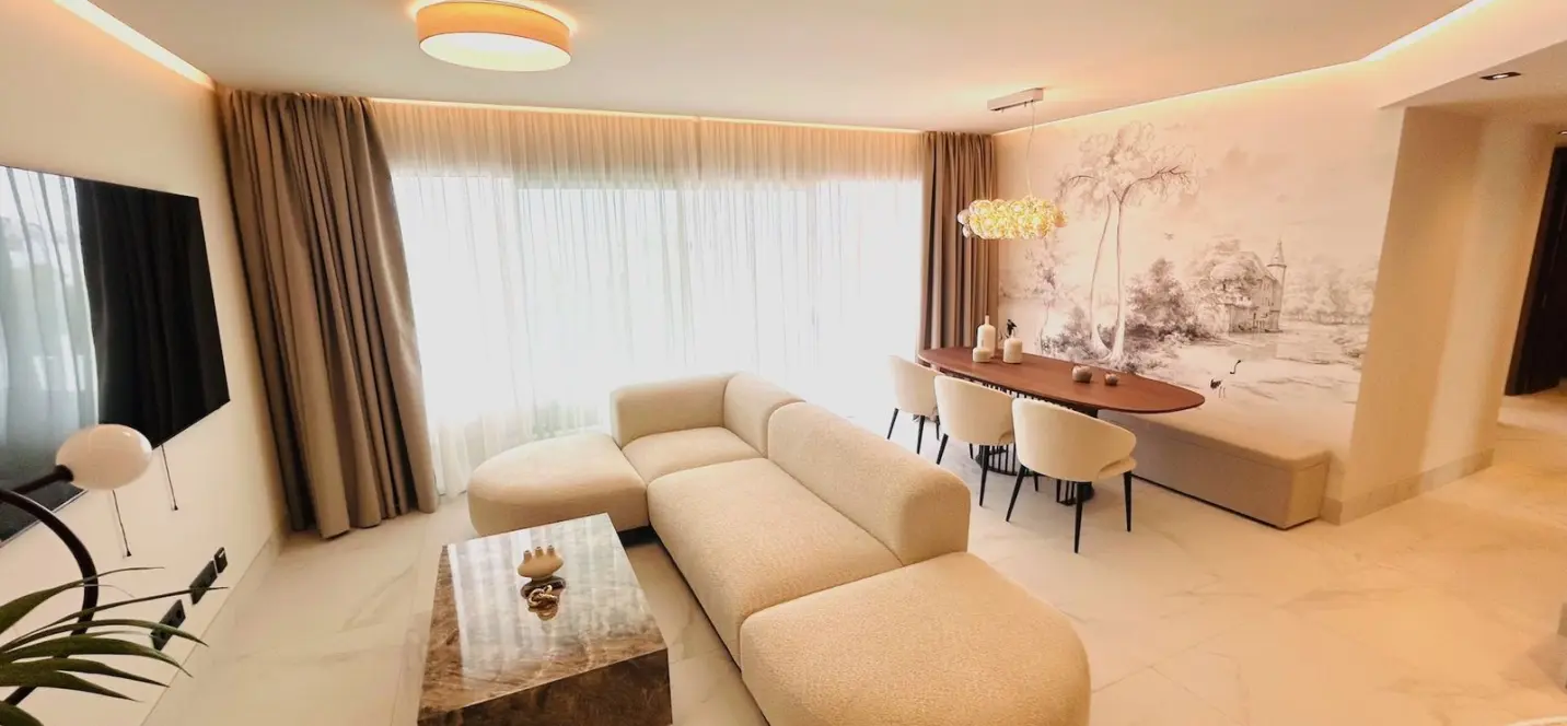 Продажа апартаментов на среднем этаже в San Pedro de Alcántara 0