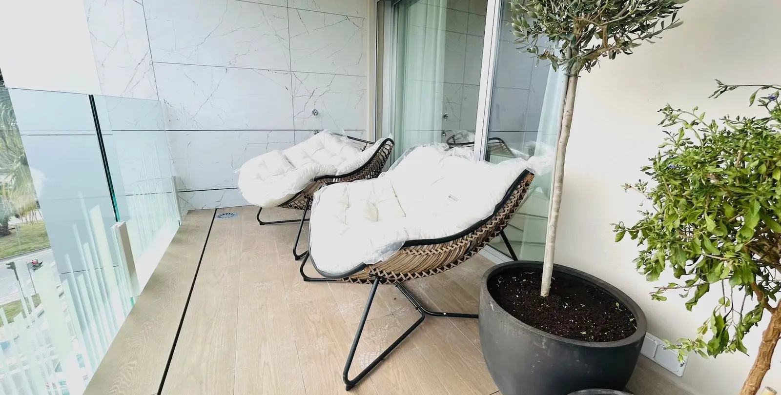 Продажа апартаментов на среднем этаже в San Pedro de Alcántara 13