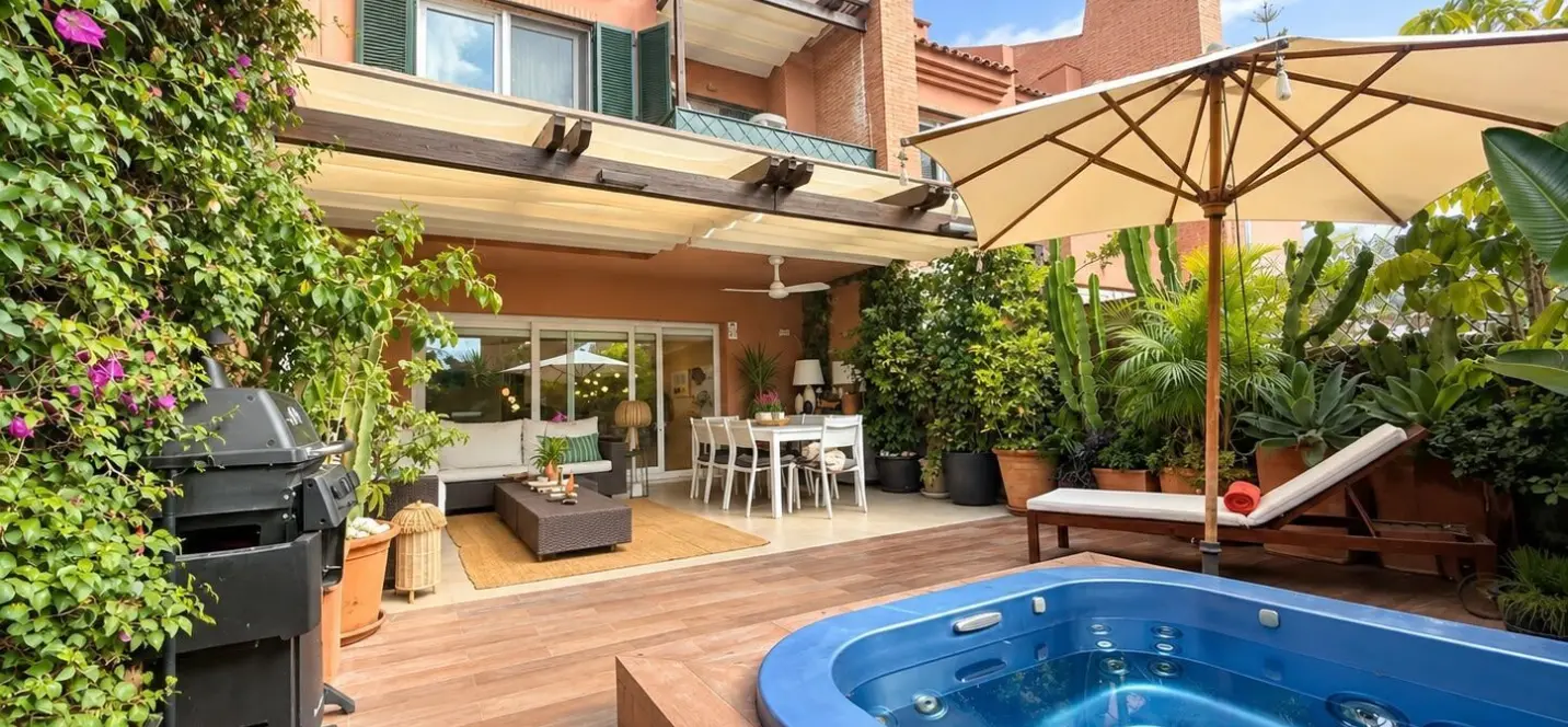 Sale of townhouse in Marbella 0