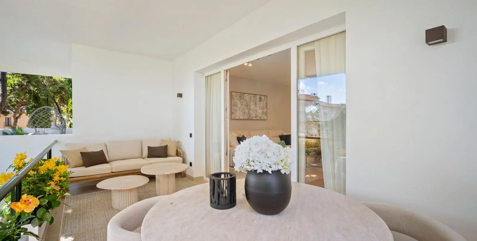 Venta de apartamento en planta media en El Presidente 5