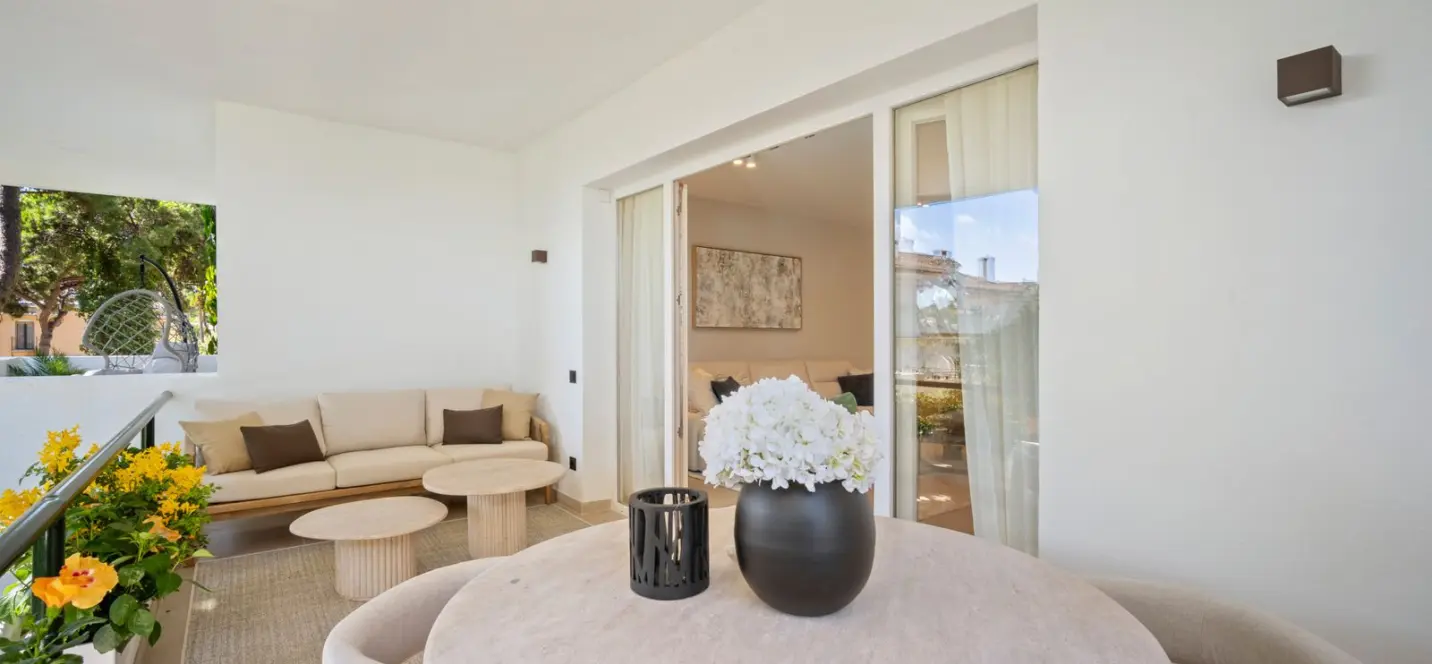 Venta de apartamento en planta media en El Presidente 4