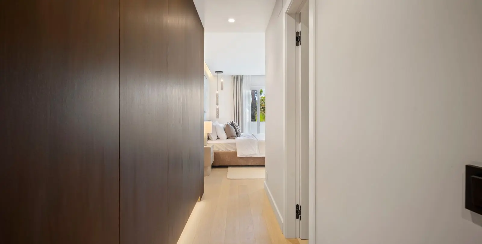 Venta de apartamento en planta media en El Presidente 15