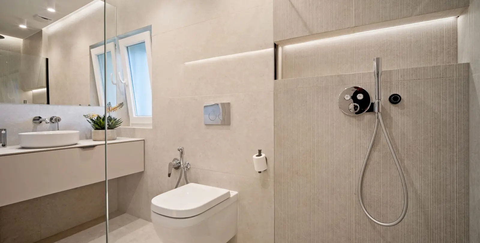 Venta de apartamento en planta media en El Presidente 20
