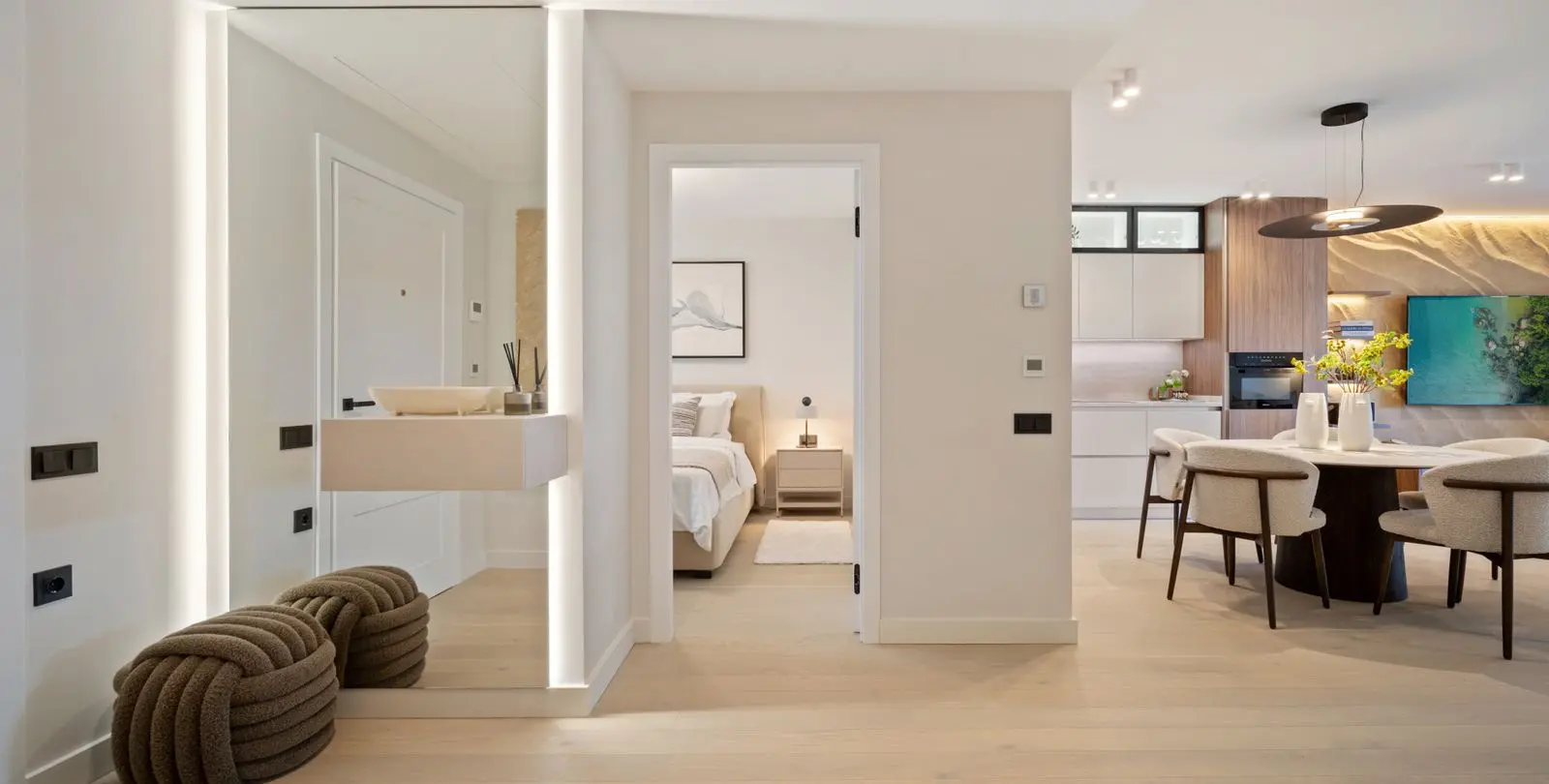 Venta de apartamento en planta media en El Presidente 22