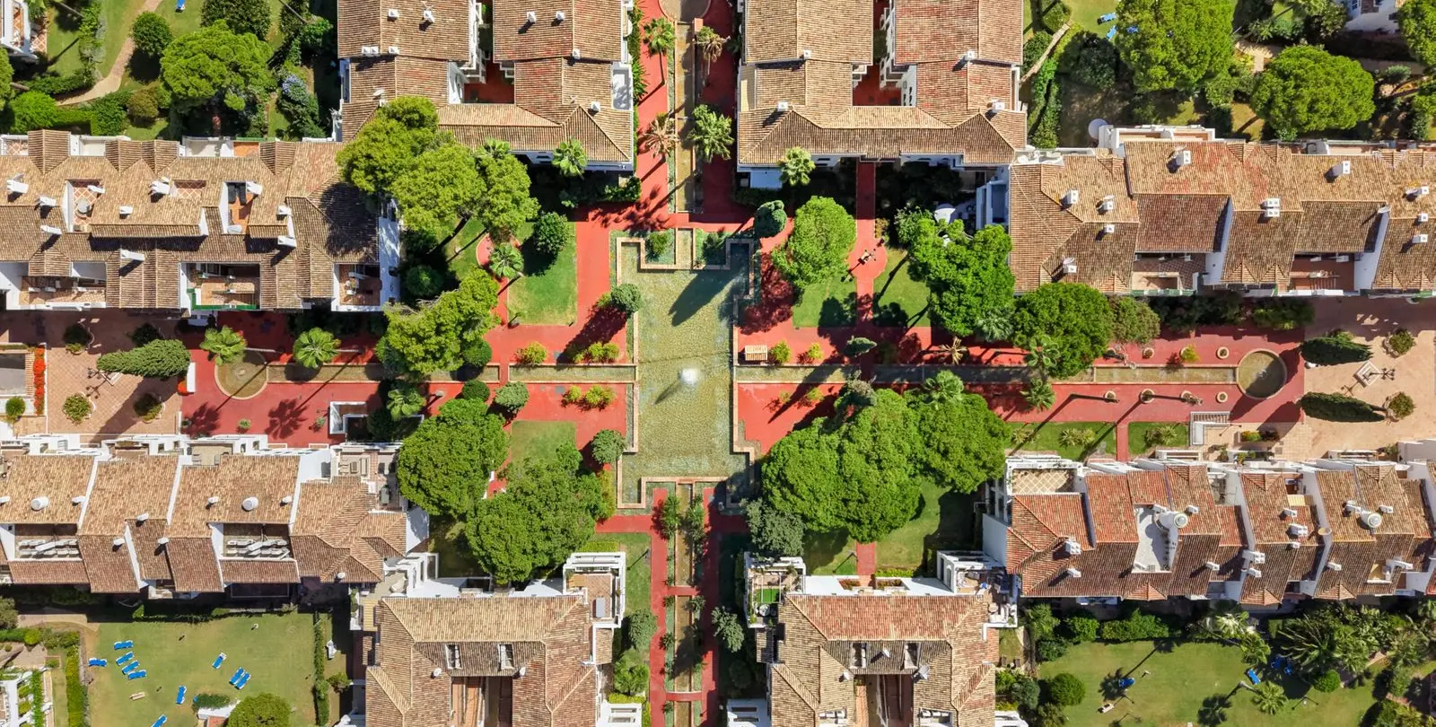 Venta de apartamento en planta media en El Presidente 28