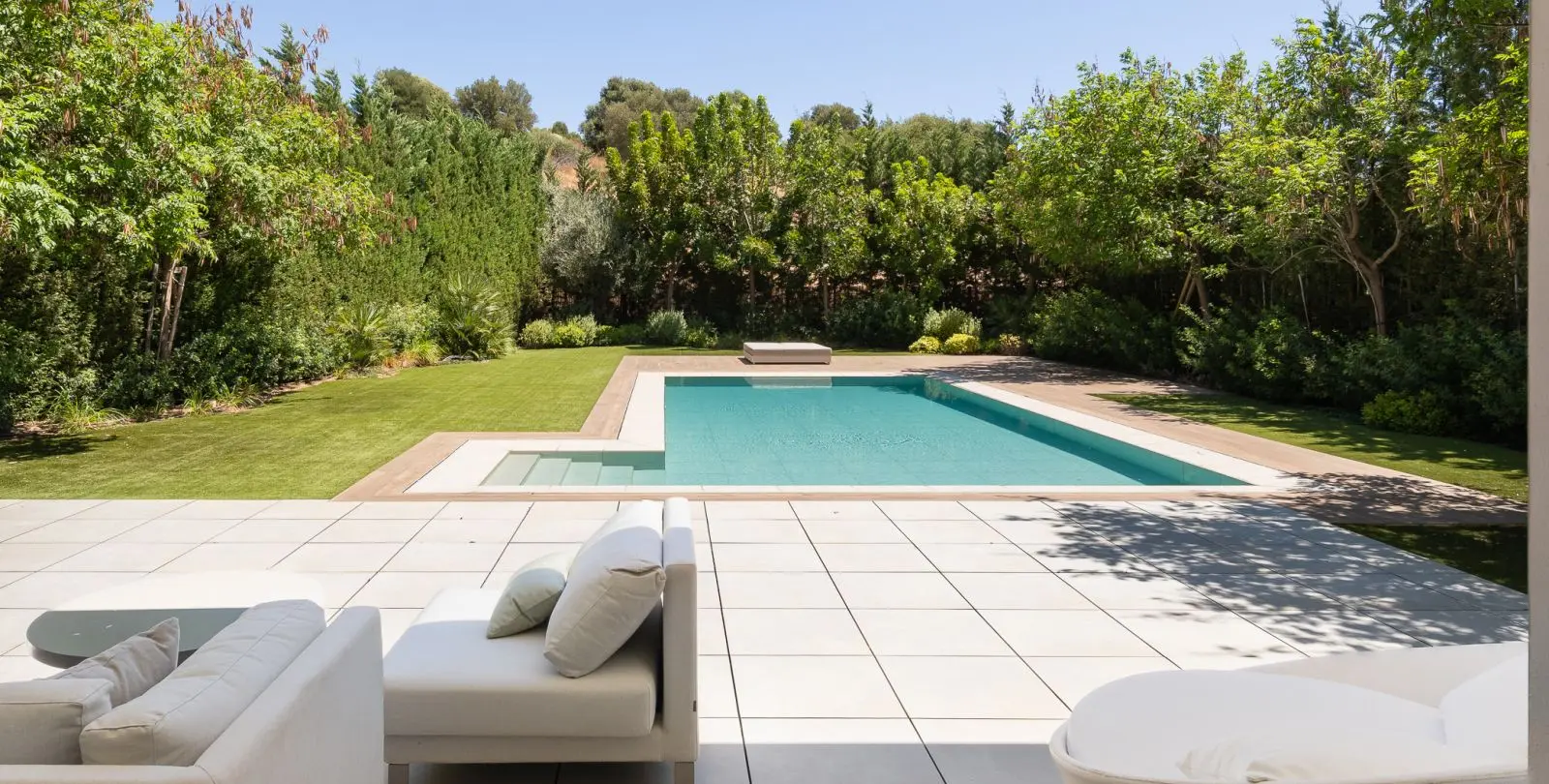Venta de villa independiente en Estepona 2